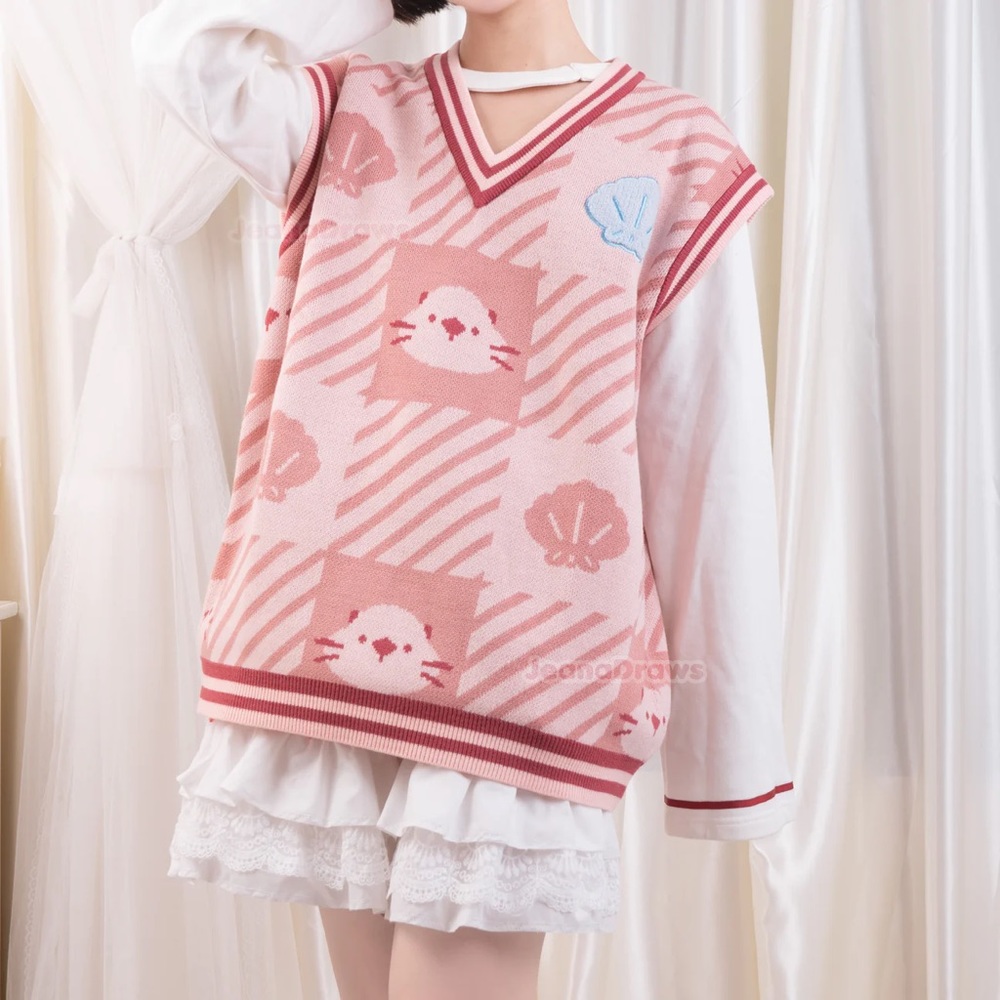 Lakko Otter, Sea Shell, Stripe Patterned Soft Knit Sweater Vest